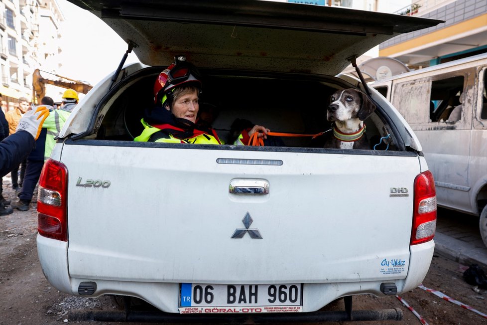 Psi německých záchranářů nasazení v Turecku