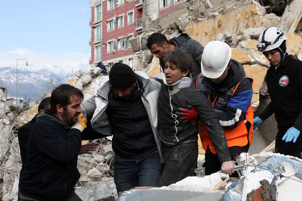 V Turecku probíhají záchranné akce