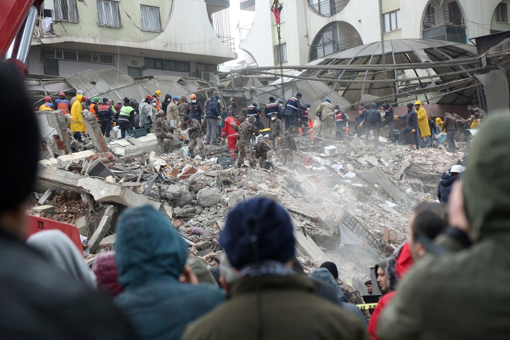 Ničivé zemětřesení v Turecku. (6.2.2023)