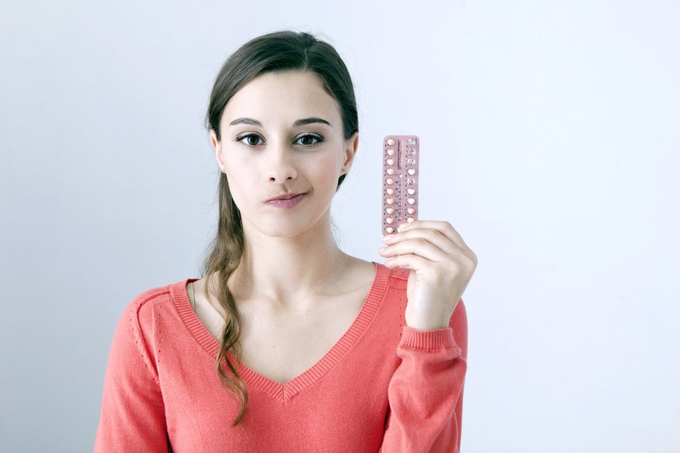 Hormonální antikoncepce chrání ženy před rakovinou i 35 let poté, co ji přestaly užívat.