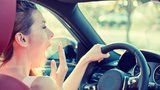 Malátnost, únava, nepozornost: Vedra působí na řidiče stejně jako alkohol