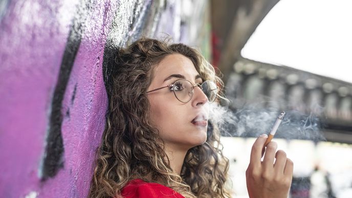 Zatímco spotřeba jako taková loni oproti předchozímu roku klesla bezmála o pětinu, množství prodaných výrobků na černém trhu pravidelně stoupá. Zatímco spotřeba jako taková loni oproti předchozímu roku klesla bezmála o pětinu, množství prodaných výrobků na černém trhu pravidelně stoupá.