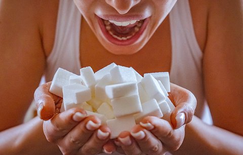 Za co vyměnit bílý cukr? Rozhodně zapomeňte na tmavý nebo třtinový