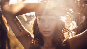 12 karmických ženských jmen: Která si nesou těžký osud a která nosí štěstí?