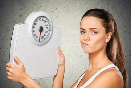 8 dietních omylů, kvůli kterým nikdy nezhubnete! Moc bílkovin a nízkotučných potravin