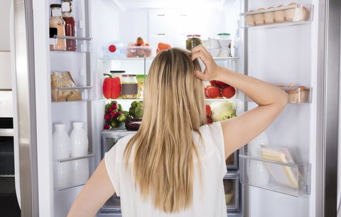 Stop plýtvání! Jak uložit jídlo, aby co nejdéle vydrželo? Tohle je 15 problematických potravin!