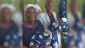 Margaret porodila v 68 letech: Na svět přivedla dvojčátka!