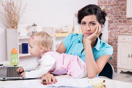 Tři ženy: Práce, nebo mateřská - jaké mají zkušenosti?  Tři ženy: Práce, nebo mateřská - jaké mají zkušenosti?
