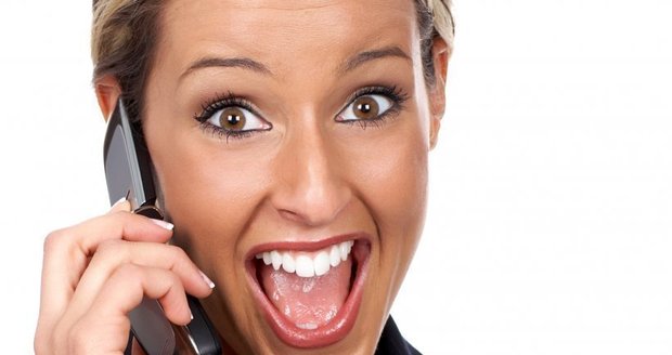 Mobilní telefon by měl být o dovolení vaším pomocníkem, a ne zdrojem starostí.