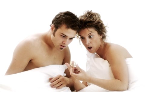 13 pravd o mužích: Kupují si větší prezervativ a vzrušuje je pohled na šroubovák