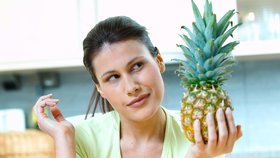 Enzymy, které ananas obsahuje, podporují látkovou výměnu a splaování tuků.