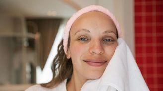 Rutina a mindfulness: 5 důvodů, proč je péče o sebe důležitou oporou v náročných obdobích Rutina a mindfulness: 5 důvodů, proč je péče o sebe důležitou oporou v náročných obdobích