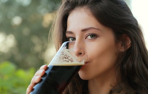 Je lepší pivo, nebo víno? Kolik alkoholu smíte při dietě? 