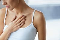 Čtyři příčiny bolesti na hrudi, které jsou stejně nebezpečné jako infarkt