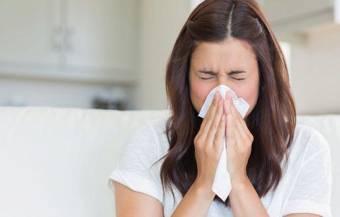 5 alergenů, které nás trápí i v zimě! Zameťte si před svým prahem!