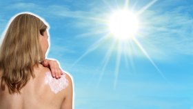 „Letní kopřivka“: Jak sluneční alergie může zkazit dovolenou