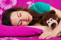 6 rad, jak usnout během pěti minut: Vyzkoušejte i jiné triky než mléko s medem!