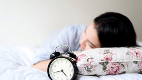 Kolik spánku si dopřáváte vy?