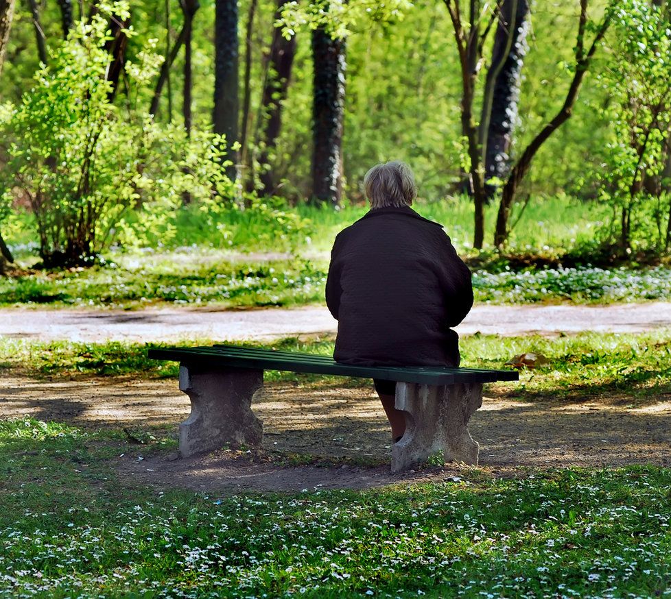 Samota se týká hlavně seniorů.