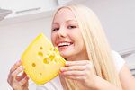 5 triků, jak zachránit potraviny před zkažením: Mléko i sýry vydrží déle! 