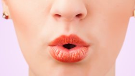 Častou chybou, které se při dýchání dopouštíme, je otevírání úst. Používejme více nos!