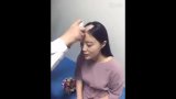 Dívka přišla o část vlasů, když zkoušela trik z Youtube! 