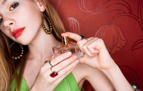 7 pravd o parfémech: Vůni ovlivní naše jídlo i léky!