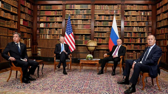 Putin a Biden se poprvé sešli na summitu v Ženevě