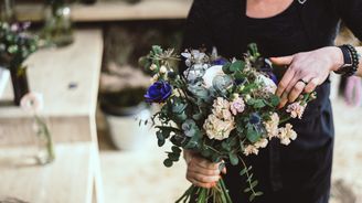 Více než růže ženy milují luční květiny, říká floristka Diana Shatatová