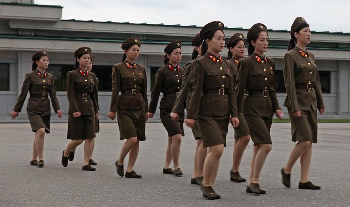 Ženy v severokorejské armádě