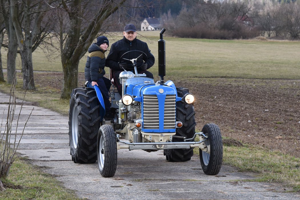 Zetor 25A