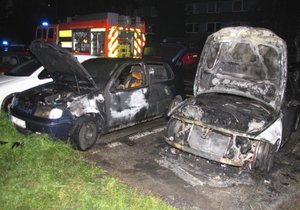 V Karviné někdo úmyslně podpálil BMW.
