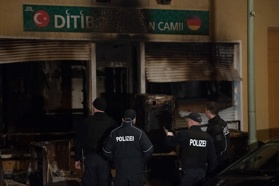 V Berlíně shořela mešita. Policie: Zřejmě jde o žhářství!