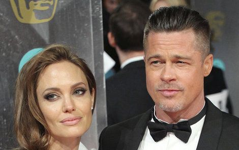 Půjdou Pitt a Jolie po desetiletém vztahu a dvou letech manželství od sebe?