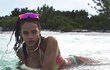 Rihanna relaxuje ve slunném Karibiku.