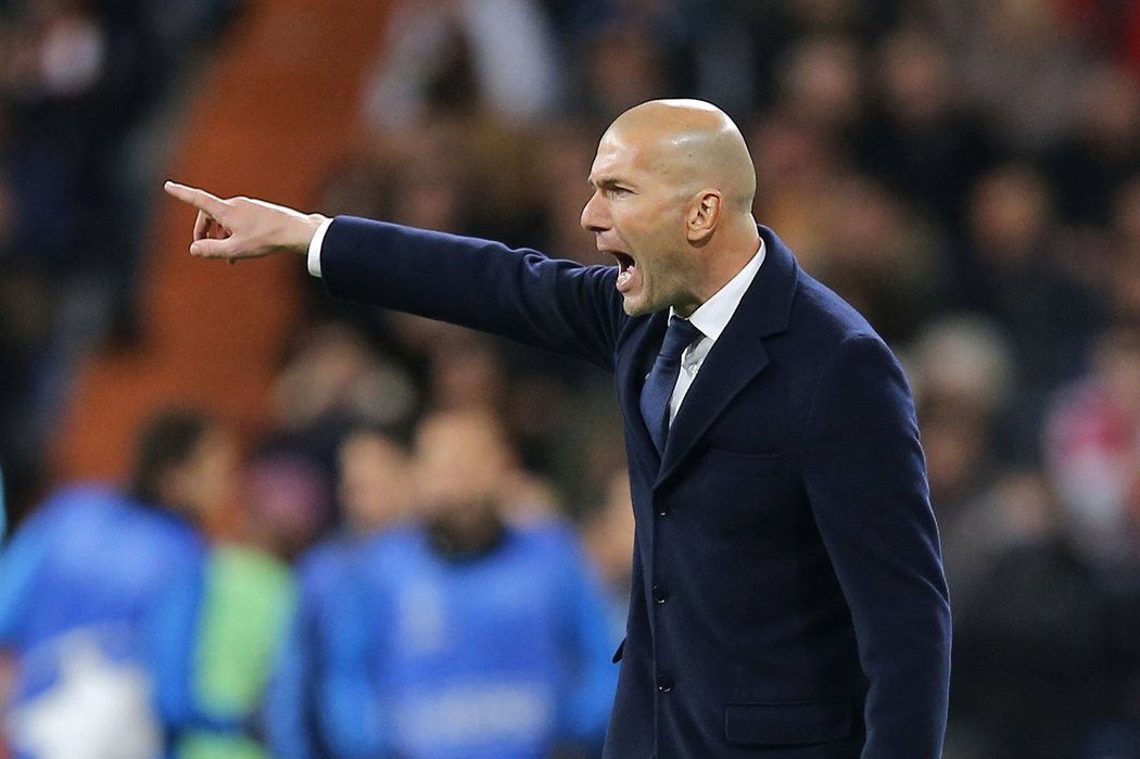 Trenér Realu Madrid Zinedine Zidane měl svým hráčům co říct