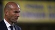 Trenér Realu Zinedine Zidane během zápasu v Las Palmas