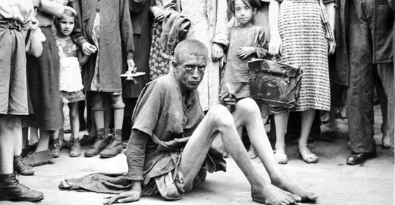 Krvavý příběh varšavského ghetta na silných fotografiích: Z půl milionu Židů nezbyl žádný  