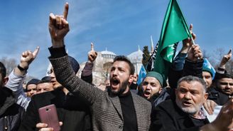Útok na mešity vyvolal antisemitské konspirační teorie. Židé prý chtějí poštvat muslimy a křesťany proti sobě
