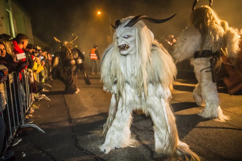 Děsiví Krampusáci v jihomoravských Židlochovicích!