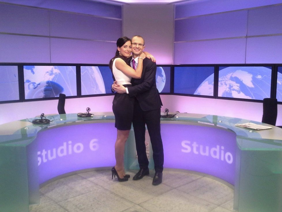 Jan Zika s Alex Noskovou při posledním vysílání Studia 6