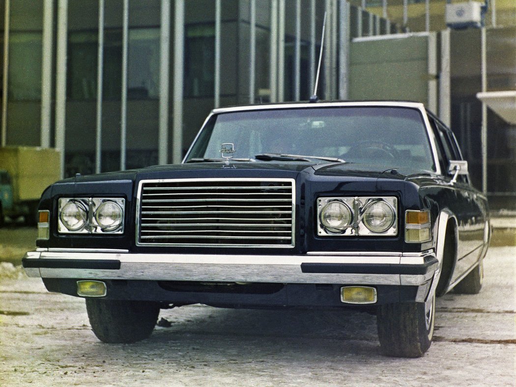 ZiL 115 (4104) (1978)