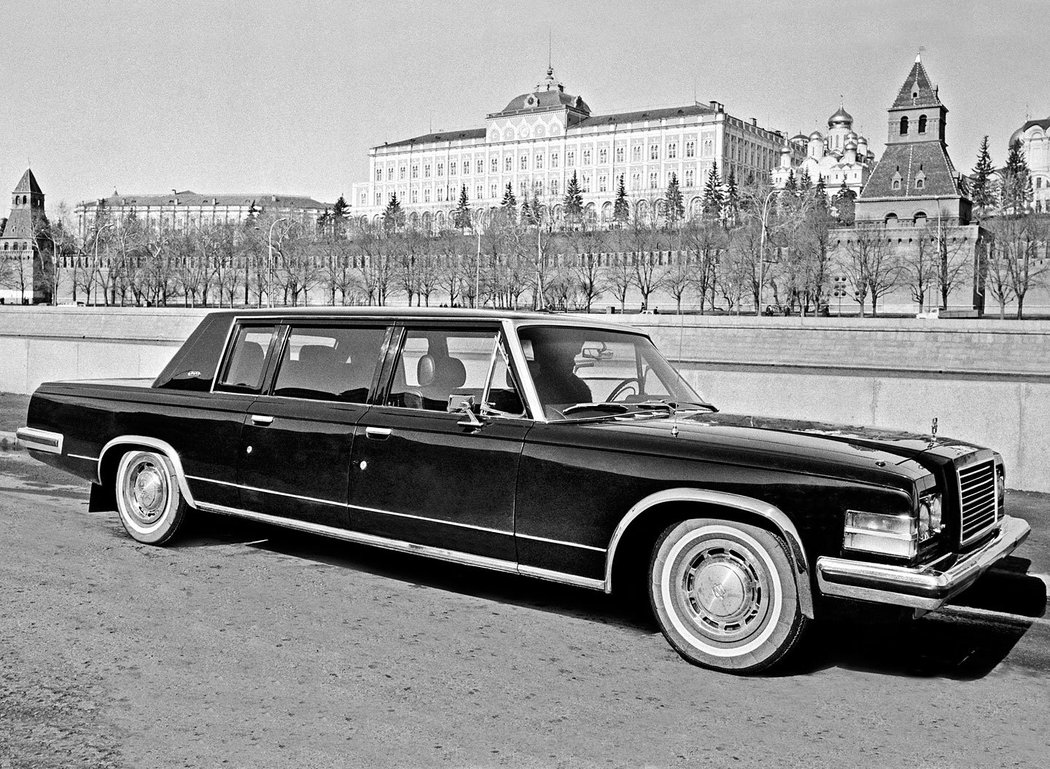 ZiL 115 (4104) (1978)