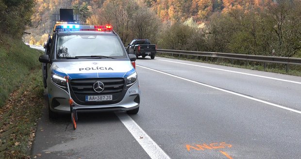 Lukáš (†22) zemřel sám u silnice, řidič ho srazil a ujel.