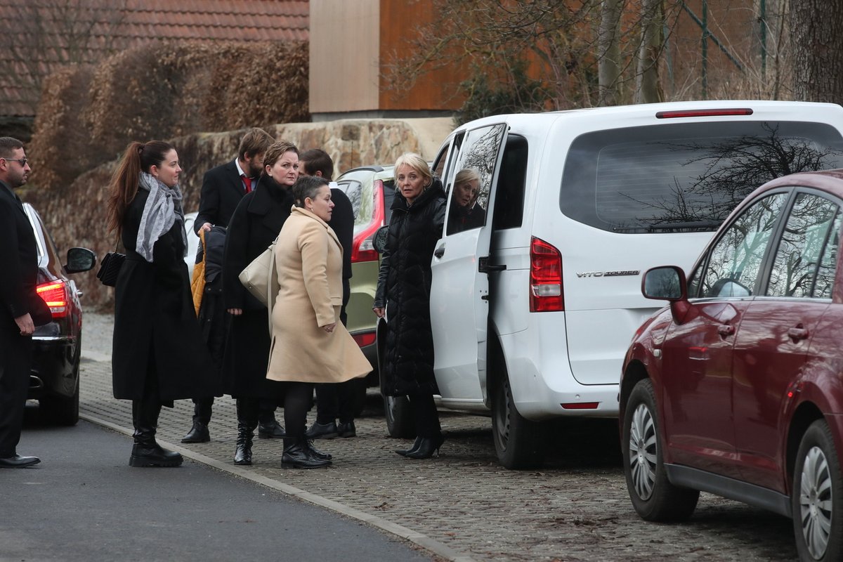 Pohřeb maminky Veroniky Žilkové Olgy