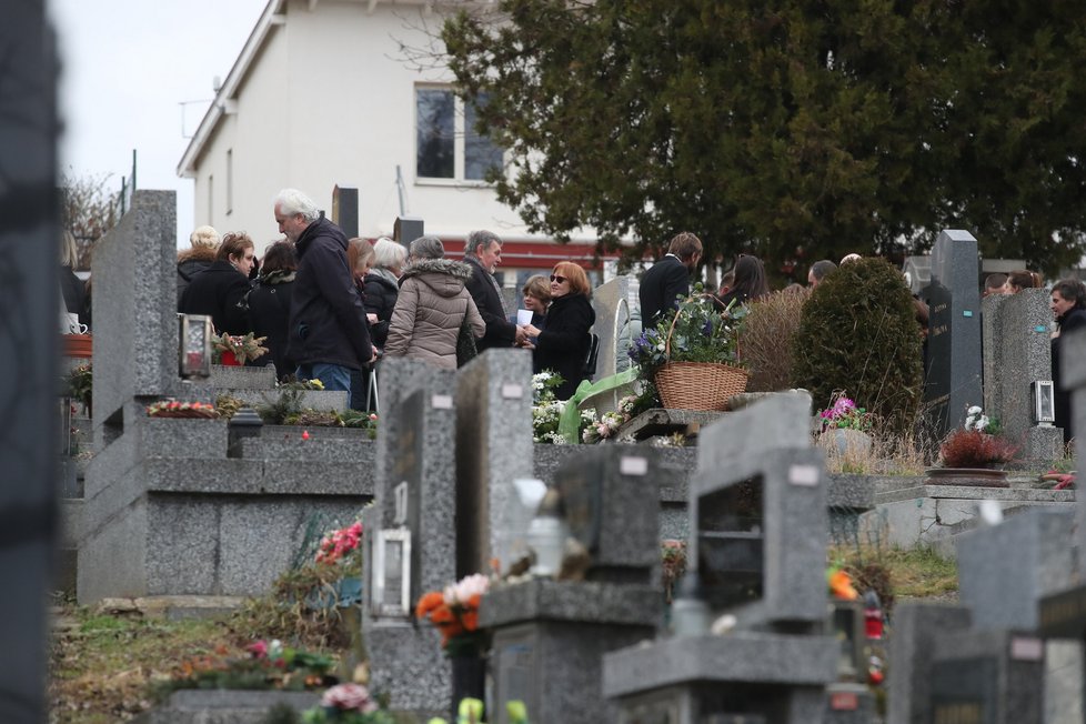 Pohřeb maminky Veroniky Žilkové Olgy