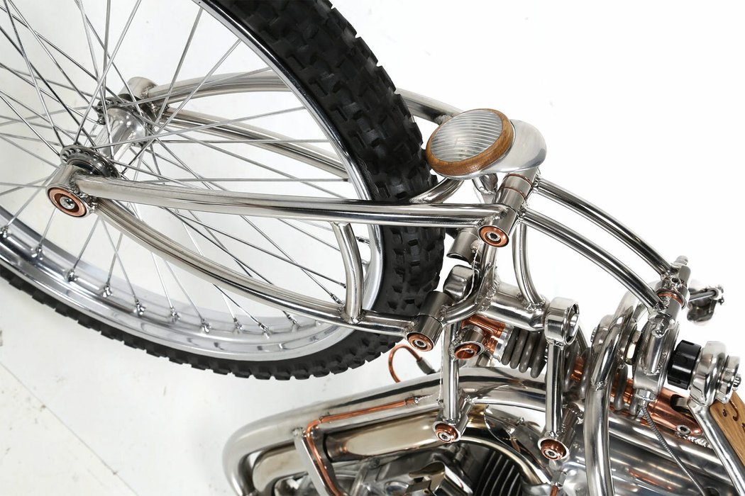 Zillers Motorcycle postavený kolem motoru Jawa