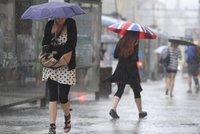 Meteorologové varují: Lijáky a silné bouřky nekončí