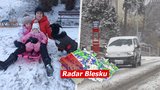 Česko zasype sníh, spadne až 15 centimetrů. Na ledovce bouraly už desítky aut, sledujte radar Blesku