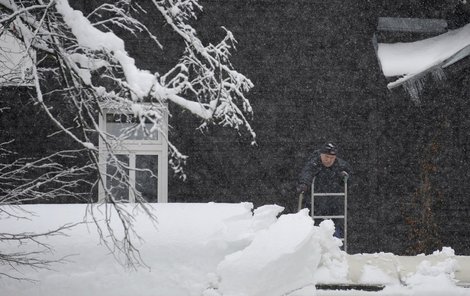 Sníh bude padat hlavně na horách. Jako včera v krkonošském Harrachově (15 cm).